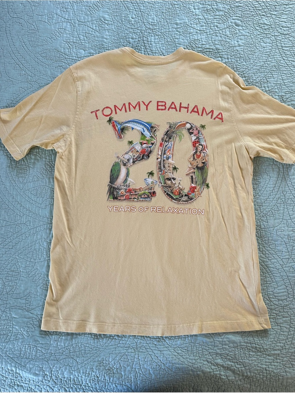 Men’s Tommy Bahama Men’s Graphic Tee Size Medium